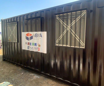 Oficina Contenedor Revestida
